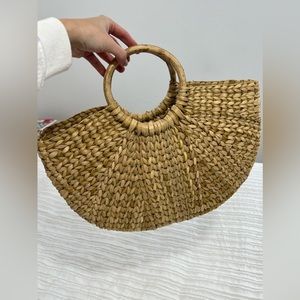 ZARA straw bag. New condition.